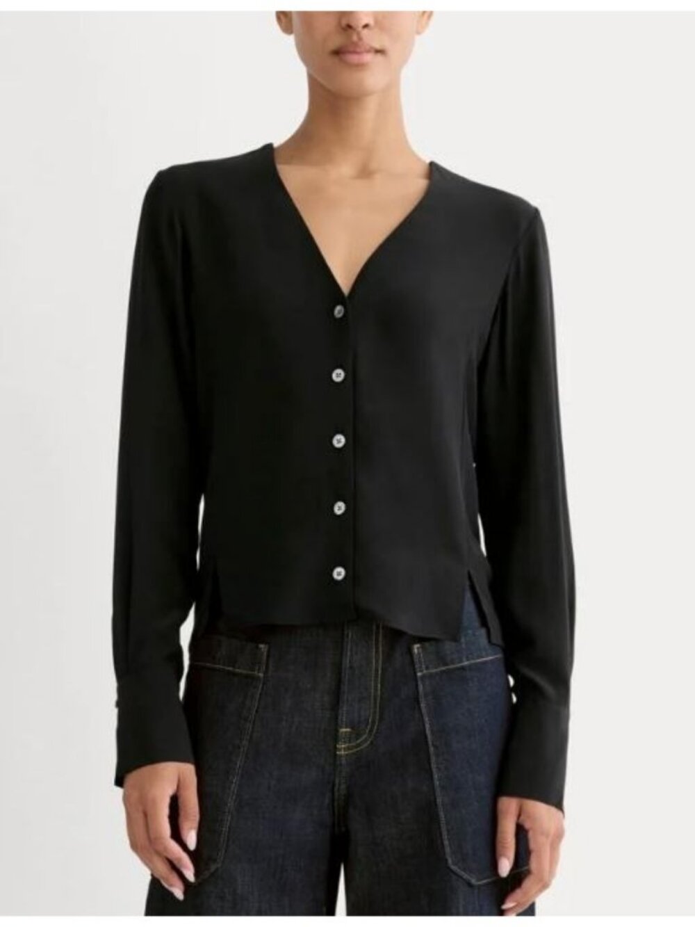 Everlane The V-Neck Blouse in Washable Silk Black Size 2 NWT